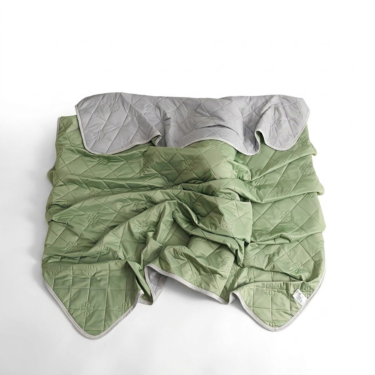 ITERPUB::cold-fleurlys-9152280461486::05-variant-fruit-green-summer-quilt