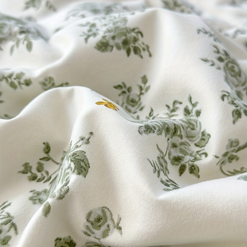 BLOOMCOOL - Floral Summer Quilt That Anchors the Bedroom