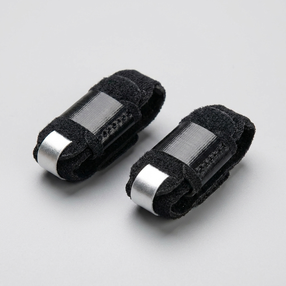 ITERPUB::cold-fleurlys-9155311009966::14-variant-2pcs-black-right