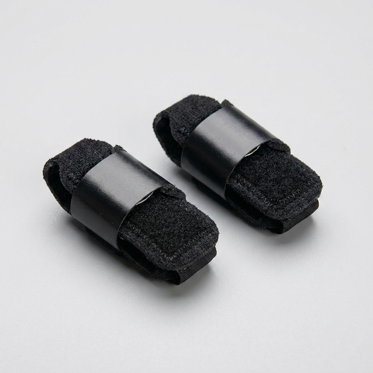 ITERPUB::cold-fleurlys-9155311009966::15-variant-2pcs-black-left