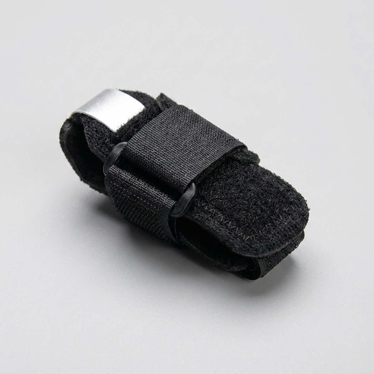 ITERPUB::cold-fleurlys-9155311009966::27-variant-4pcs-black-left