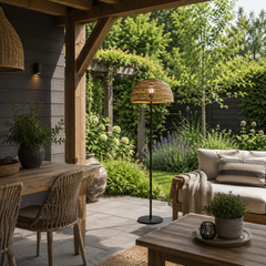 WOVELIA - Cordless Rattan Solar Floor Lamp for Cozy Outdoor Evenings