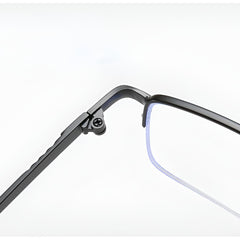 LUMEVRA - Adaptive Reading Glasses for Clarity in Changing Light
