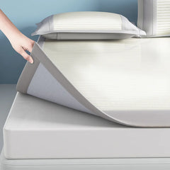 SILKCHILL - Cooling Sheet Set for Breathable Nighttime Comfort