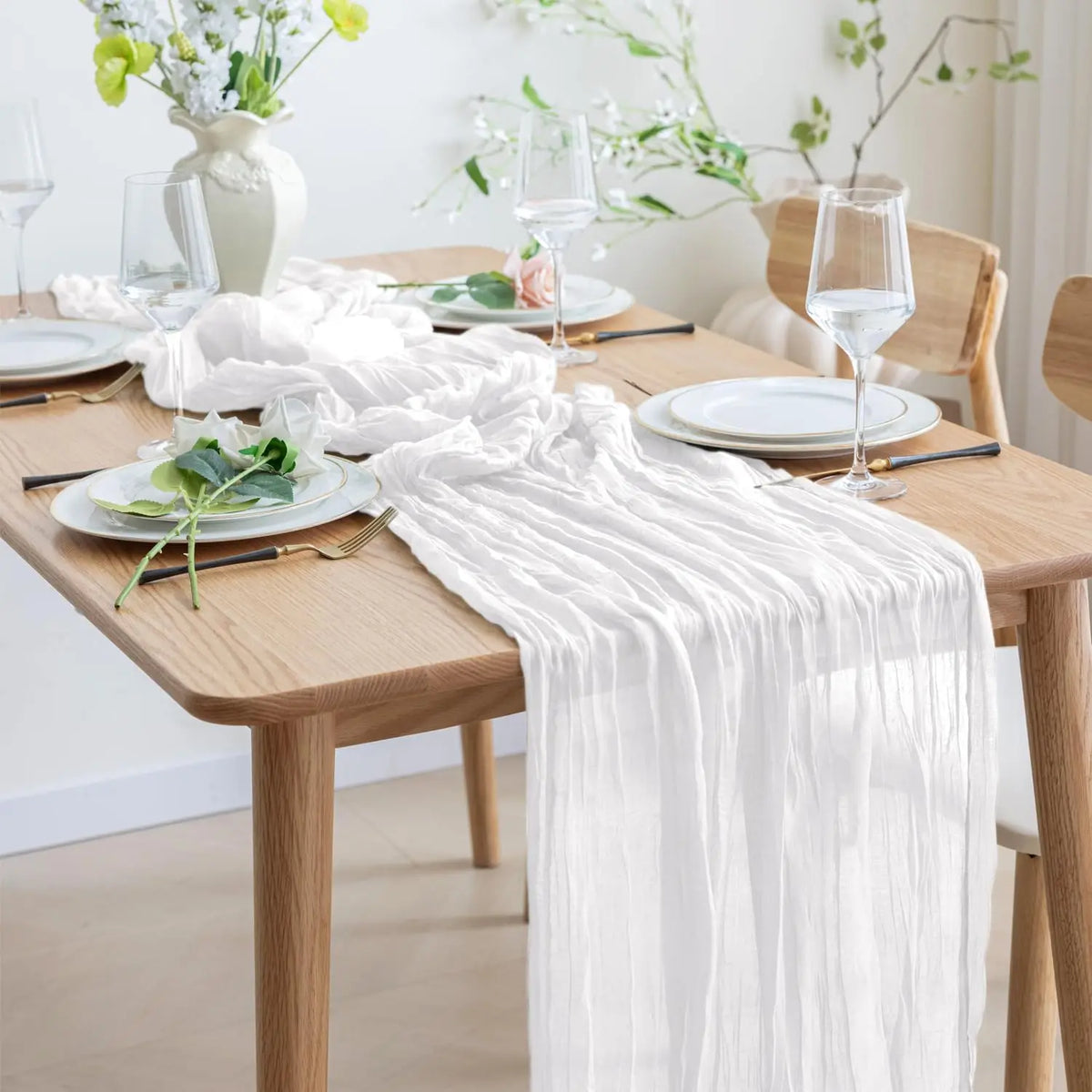 DRAPELLE - Gauze Table Runner for Softly Textured Tablescapes