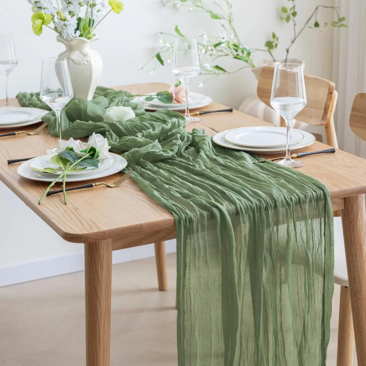 DRAPELLE - Gauze Table Runner for Softly Textured Tablescapes