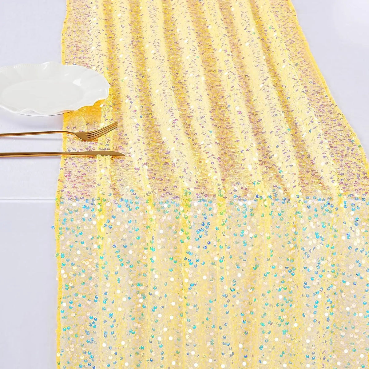 GLIMVORA - Iridescent Sequin Table Runner for Striking Tablescapes