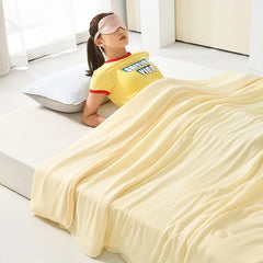 VELNIVA - Ice-Silk Cooling Comforter for Restful Summer Sleep