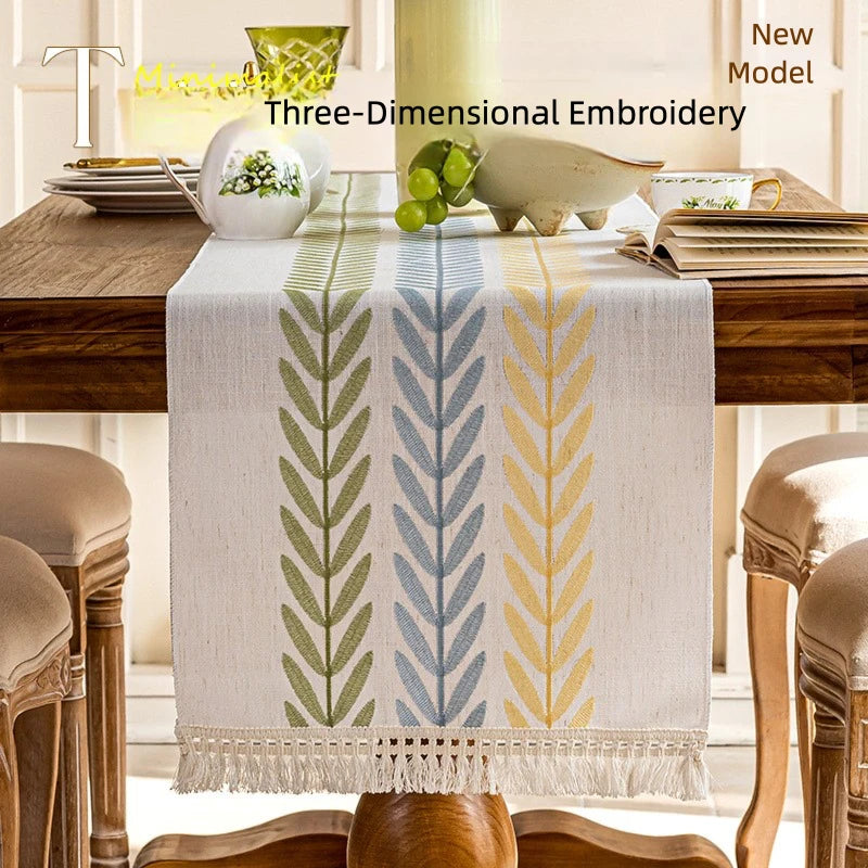 LINTAVRA - Long Table Runner for a Distinctive Layered Display