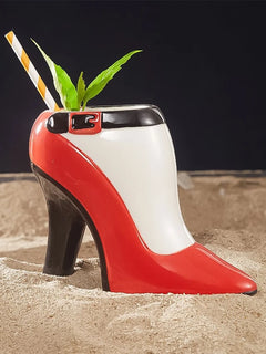 SKULVIA - Sculptural Ceramic Tiki Glass for Memorable Cocktails