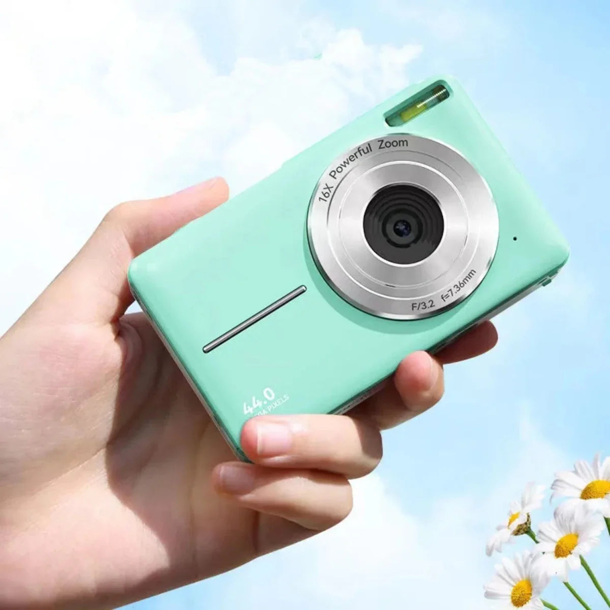 RETROPIX - Vintage-Style Digital Camera for Creative Moments