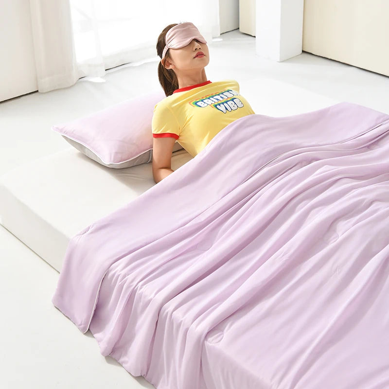 VELNIVA - Ice-Silk Cooling Comforter for Restful Summer Sleep