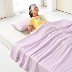 VELNIVA - Ice-Silk Cooling Comforter for Restful Summer Sleep