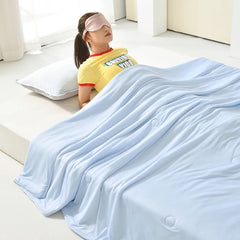 VELNIVA - Ice-Silk Cooling Comforter for Restful Summer Sleep