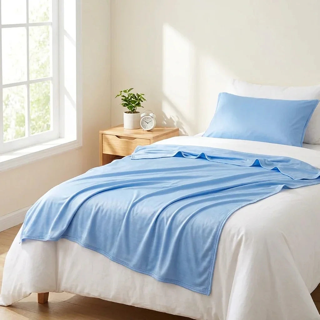 CHILLORA - Cooling Blanket for Relief From Nighttime Overheating