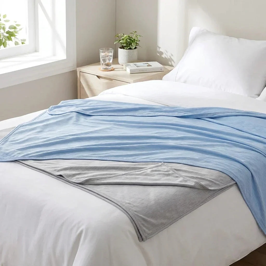 CHILLORA - Cooling Blanket for Relief From Nighttime Overheating