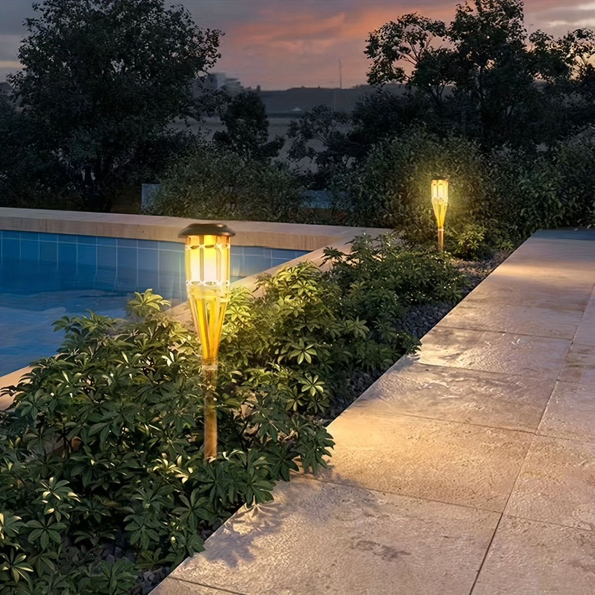 FLAMEGLOW - Solar Bamboo Flame Lights for Warm Outdoor Ambiance