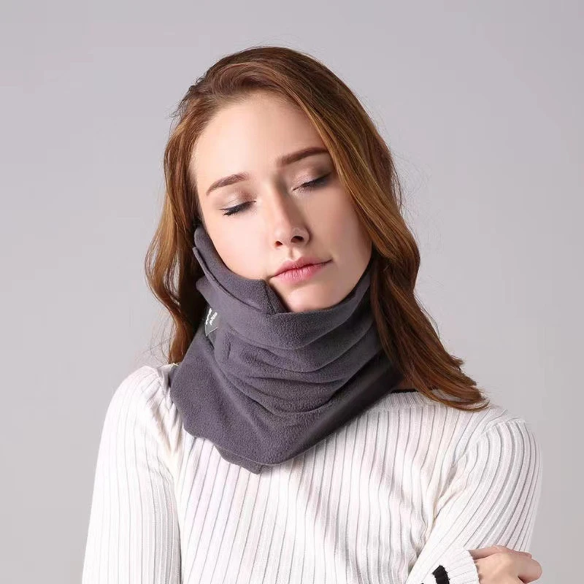 NUVYRA - Ergonomic Travel Pillow for Neck Support on Long Journeys
